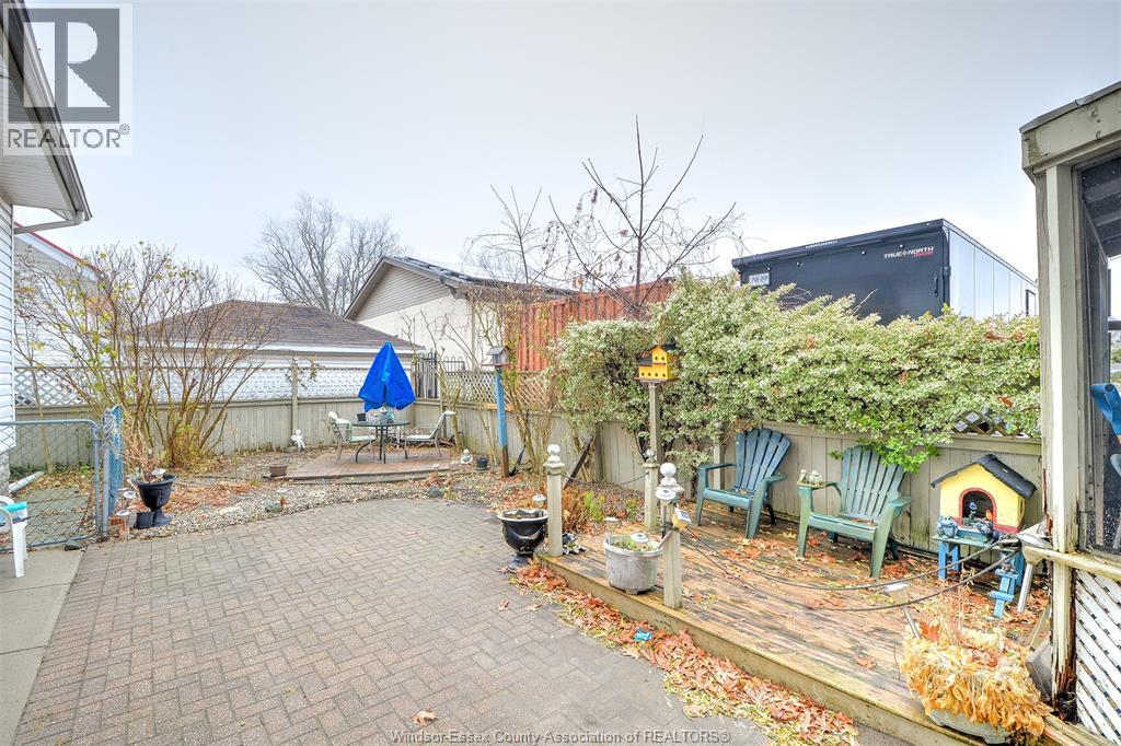 18 Montgomery, Leamington, Ontario  N8H 1A3 - Photo 6 - 25030616