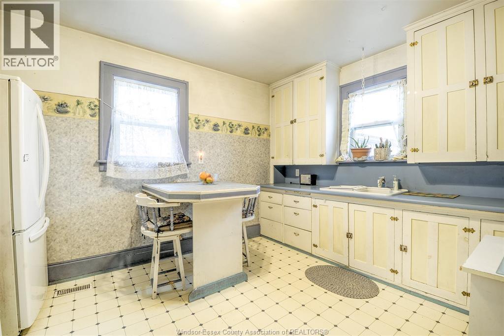 18 Montgomery, Leamington, Ontario  N8H 1A3 - Photo 16 - 25030616