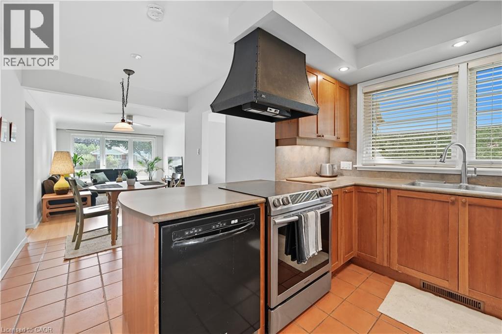 23 Percy Court, Hamilton, Ontario  L8T 1W7 - Photo 9 - 40788196