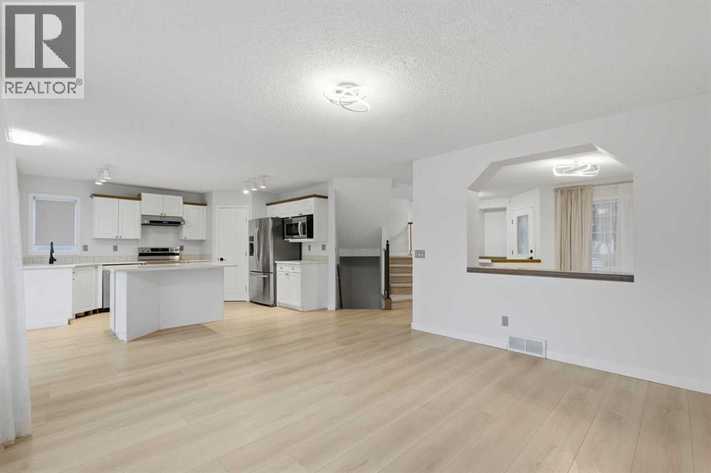 210 Douglas Glen Point Se, Calgary, Alberta  T2Z 3G2 - Photo 10 - A2271386