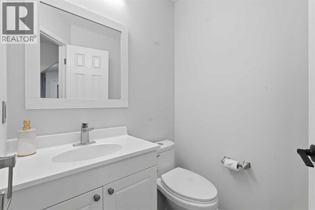 210 Douglas Glen Point Se, Calgary, Alberta  T2Z 3G2 - Photo 19 - A2271386