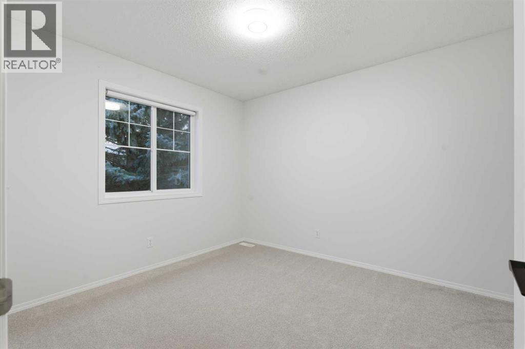 210 Douglas Glen Point Se, Calgary, Alberta  T2Z 3G2 - Photo 26 - A2271386