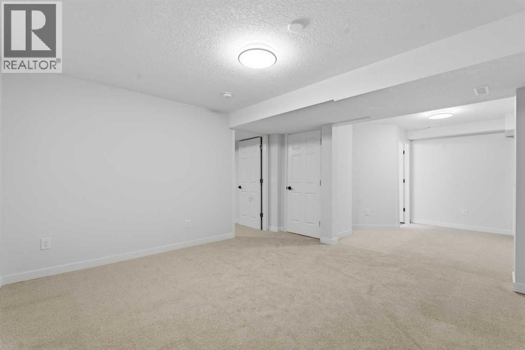 210 Douglas Glen Point Se, Calgary, Alberta  T2Z 3G2 - Photo 34 - A2271386