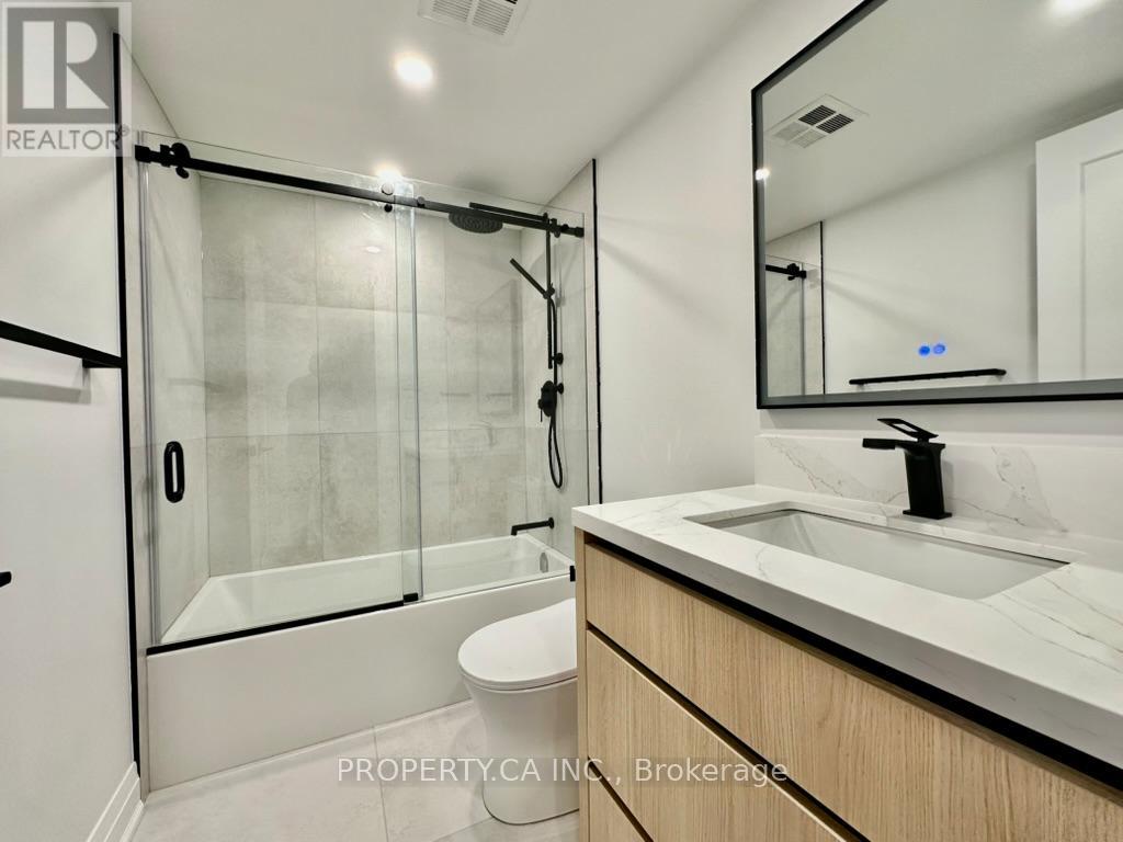 212 - 7601 Bathurst Street, Vaughan, Ontario  L4J 4H5 - Photo 16 - N12578076