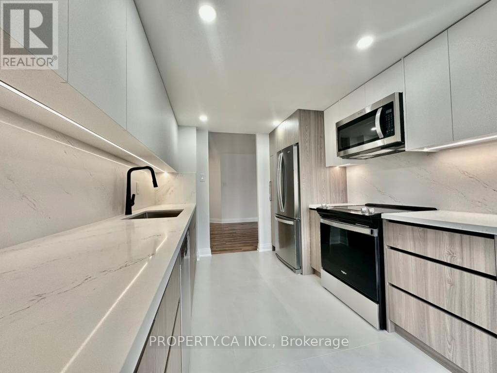 212 - 7601 Bathurst Street, Vaughan, Ontario  L4J 4H5 - Photo 4 - N12578076