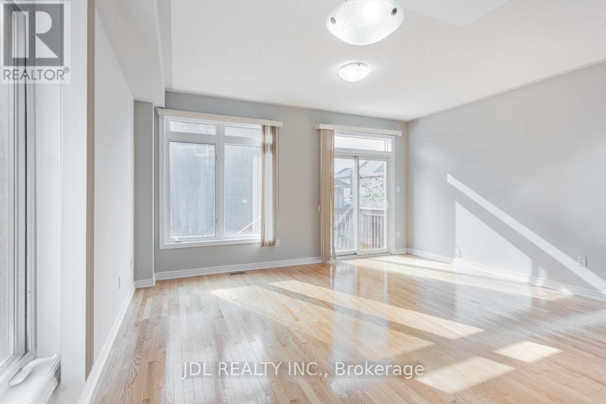 81 Gauguin Avenue, Vaughan, Ontario  L4J 9J4 - Photo 10 - N12578138