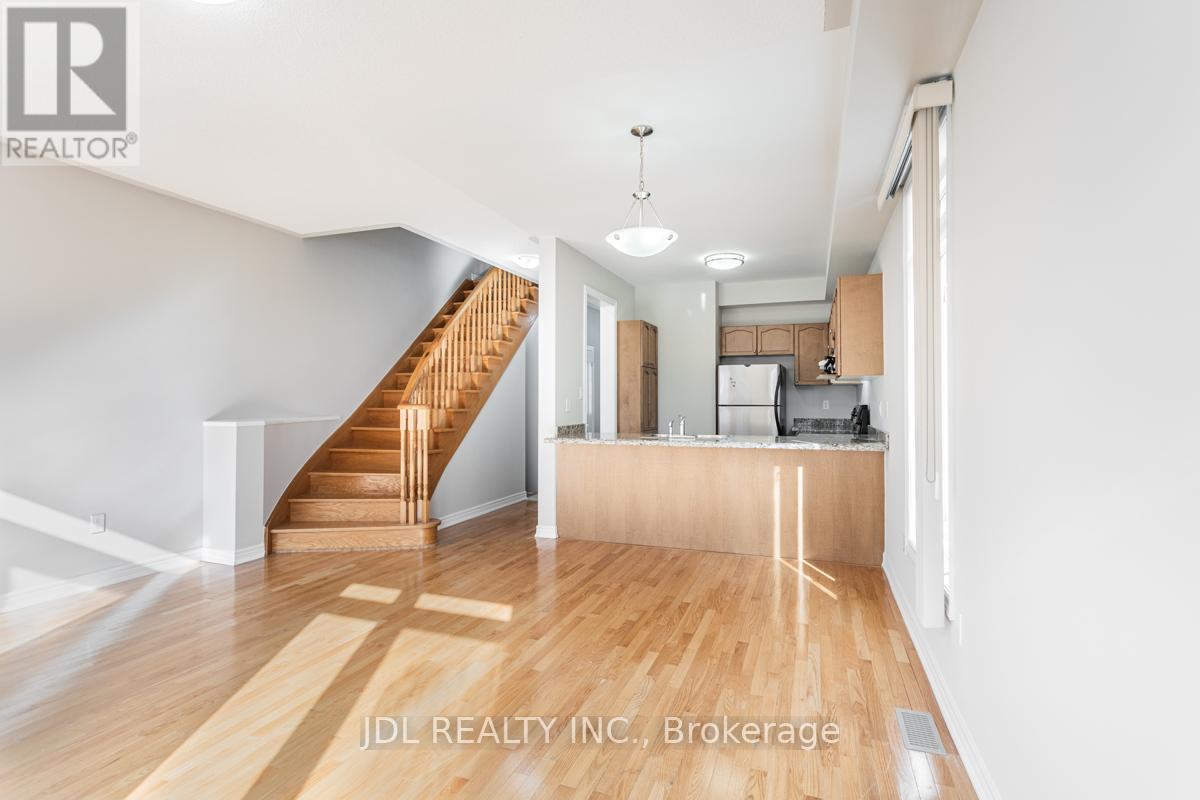 81 Gauguin Avenue, Vaughan, Ontario  L4J 9J4 - Photo 8 - N12578138