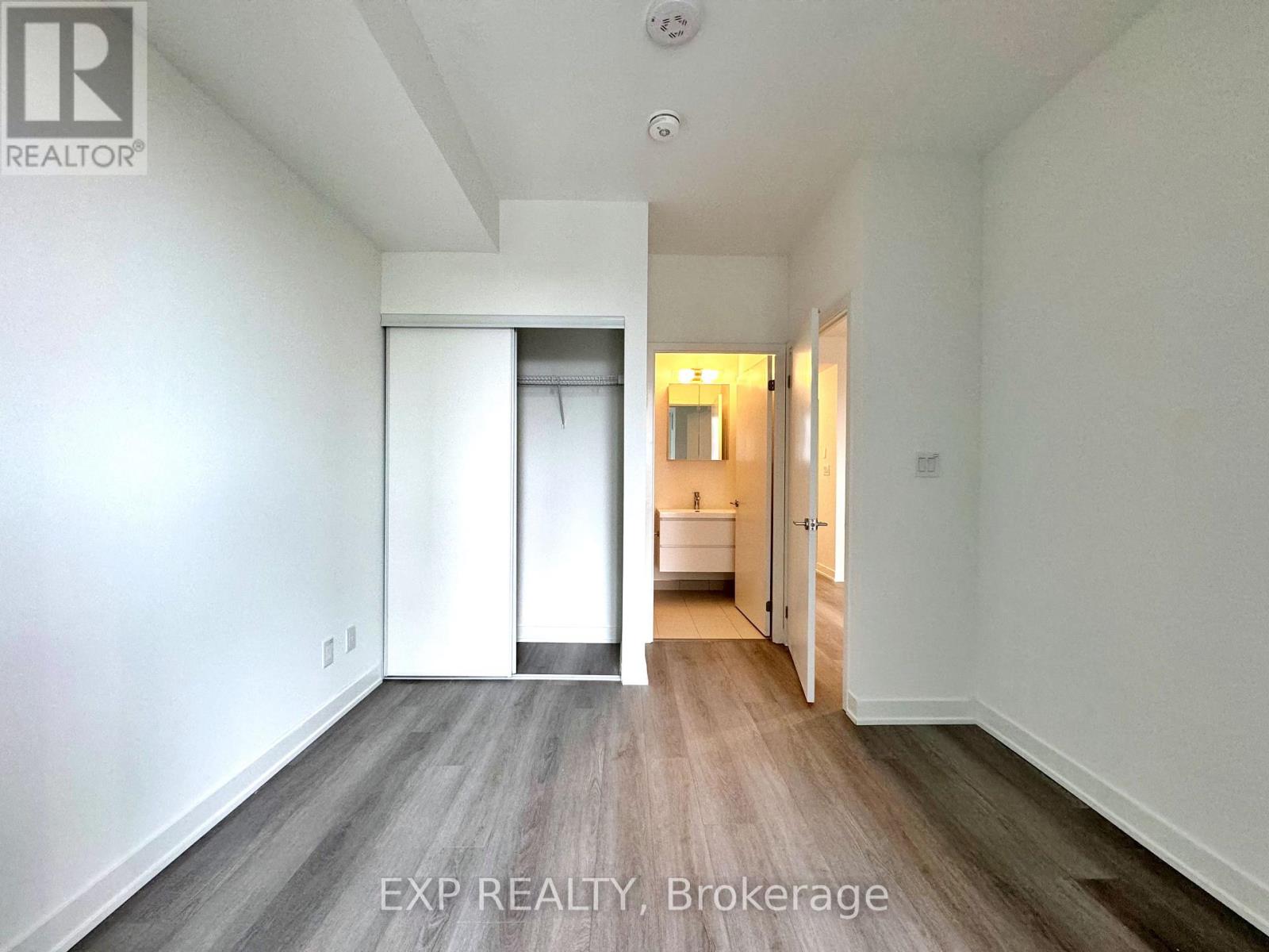 1104 - 8119 Birchmount Road, Markham, Ontario  L6G 0H5 - Photo 6 - N12578158