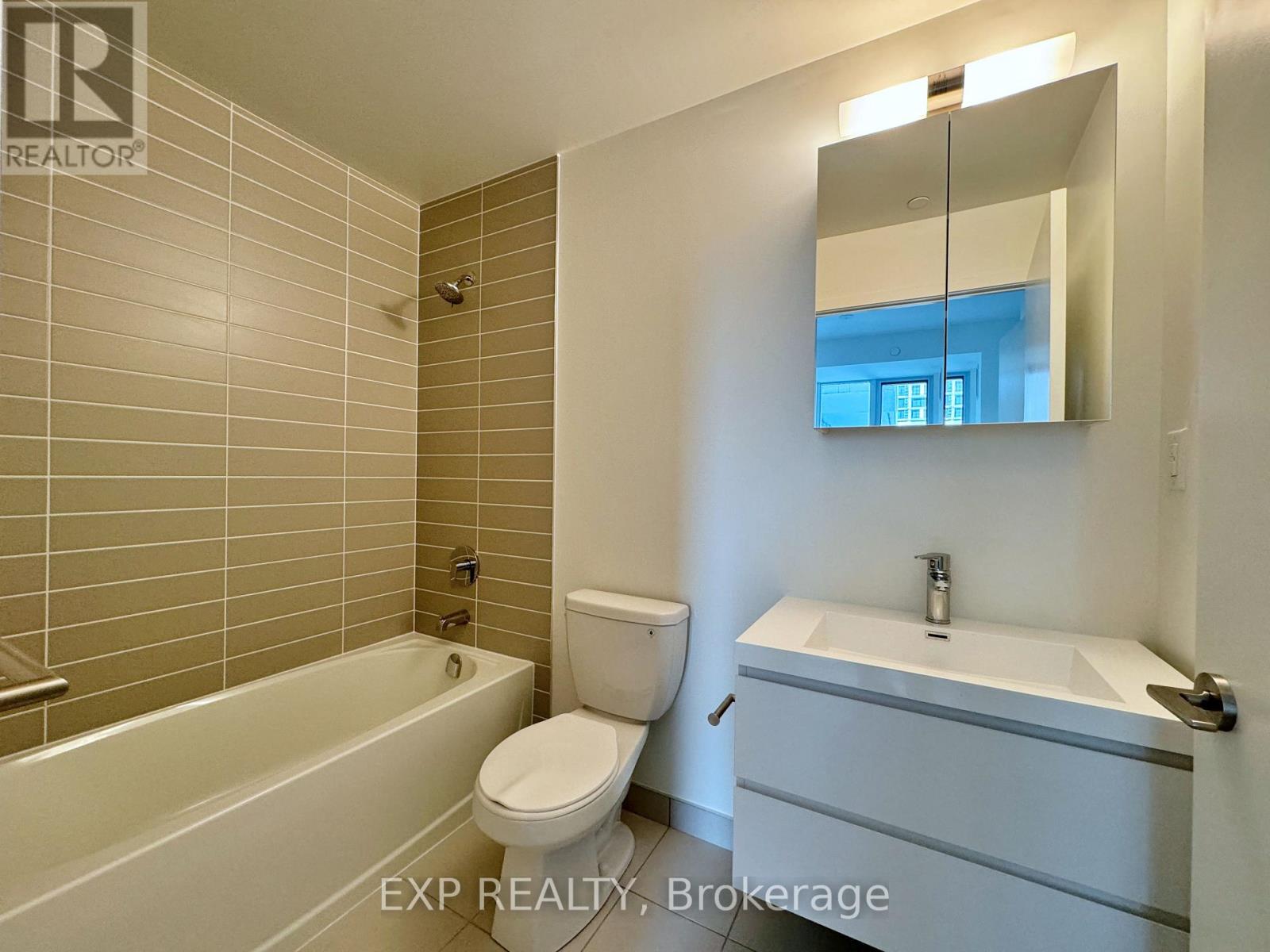 1104 - 8119 Birchmount Road, Markham, Ontario  L6G 0H5 - Photo 7 - N12578158