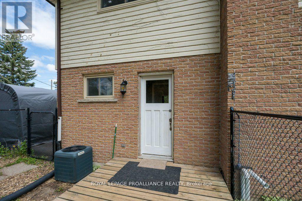 44 Sidney Street, Belleville, Ontario  K8P 3Y8 - Photo 33 - X12578292