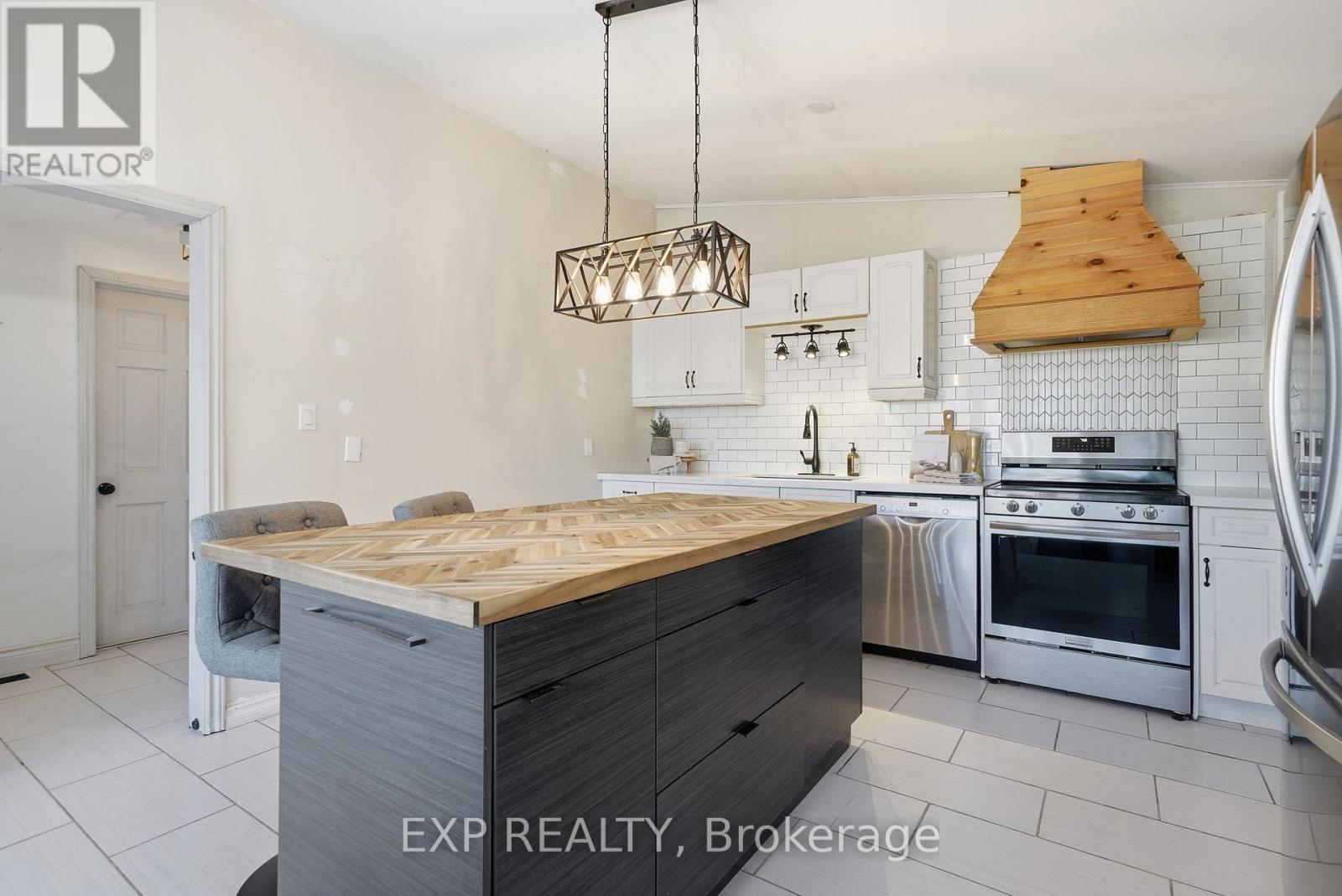 26 Wellington Street, Port Hope, Ontario  L1A 2M3 - Photo 8 - X12578320