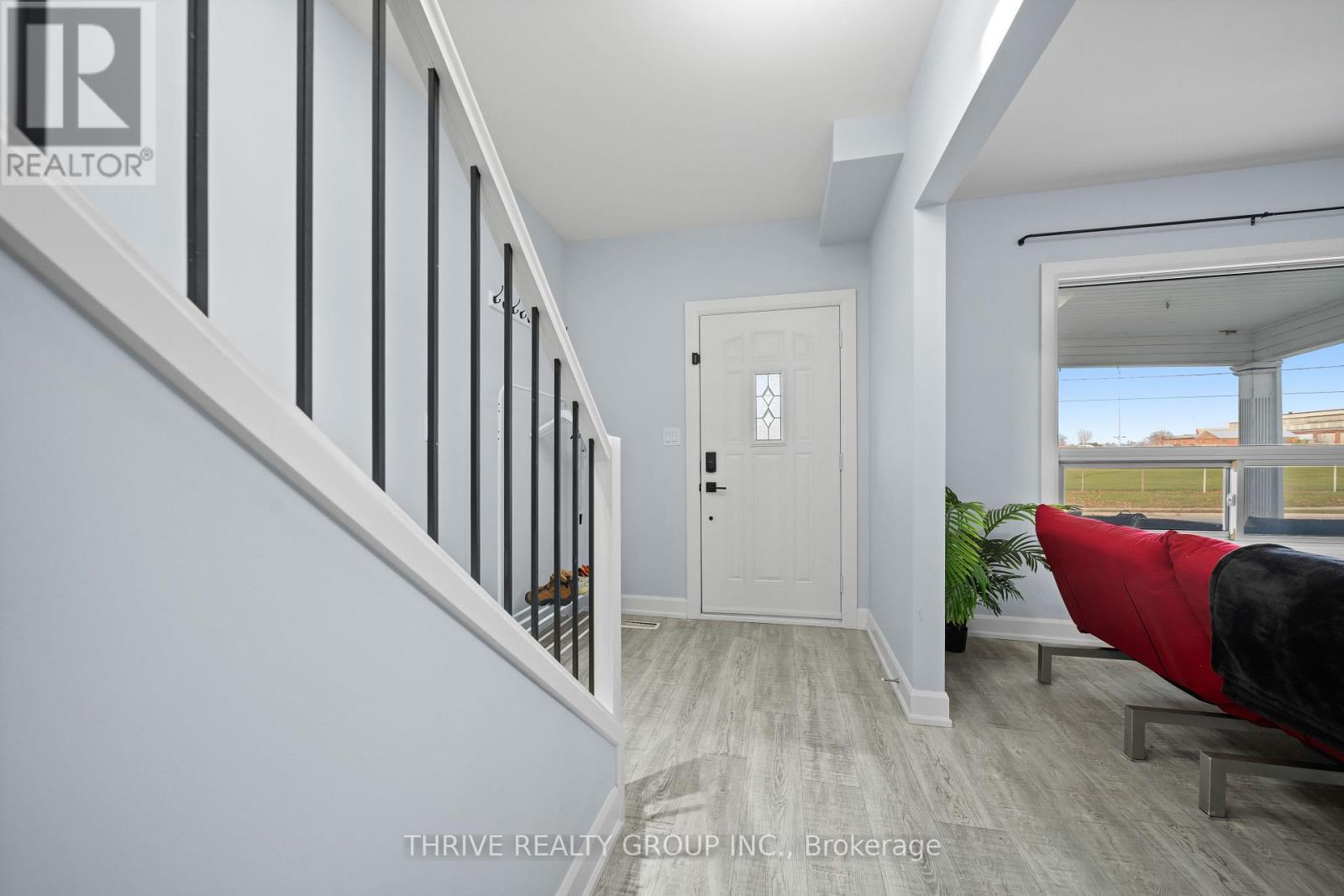 204 Wellington Street, St. Thomas, Ontario  N5R 2S4 - Photo 7 - X12578308