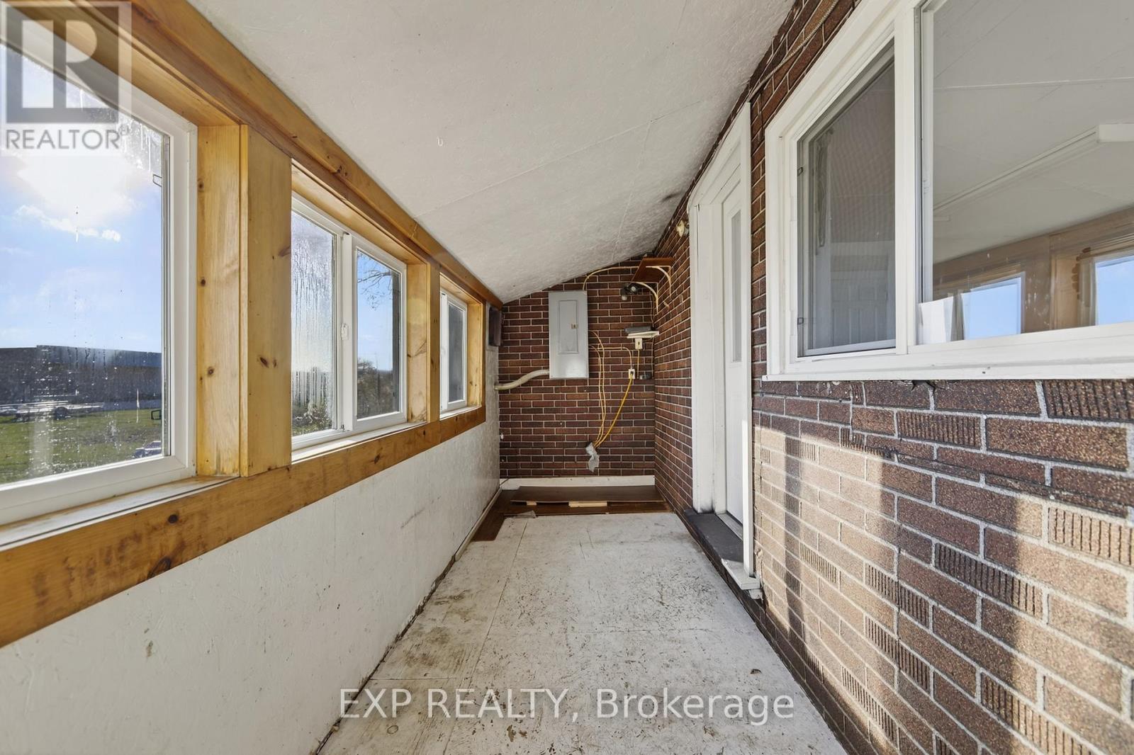 8184 26 Highway, Clearview, Ontario  L0M 1S0 - Photo 28 - S12578082