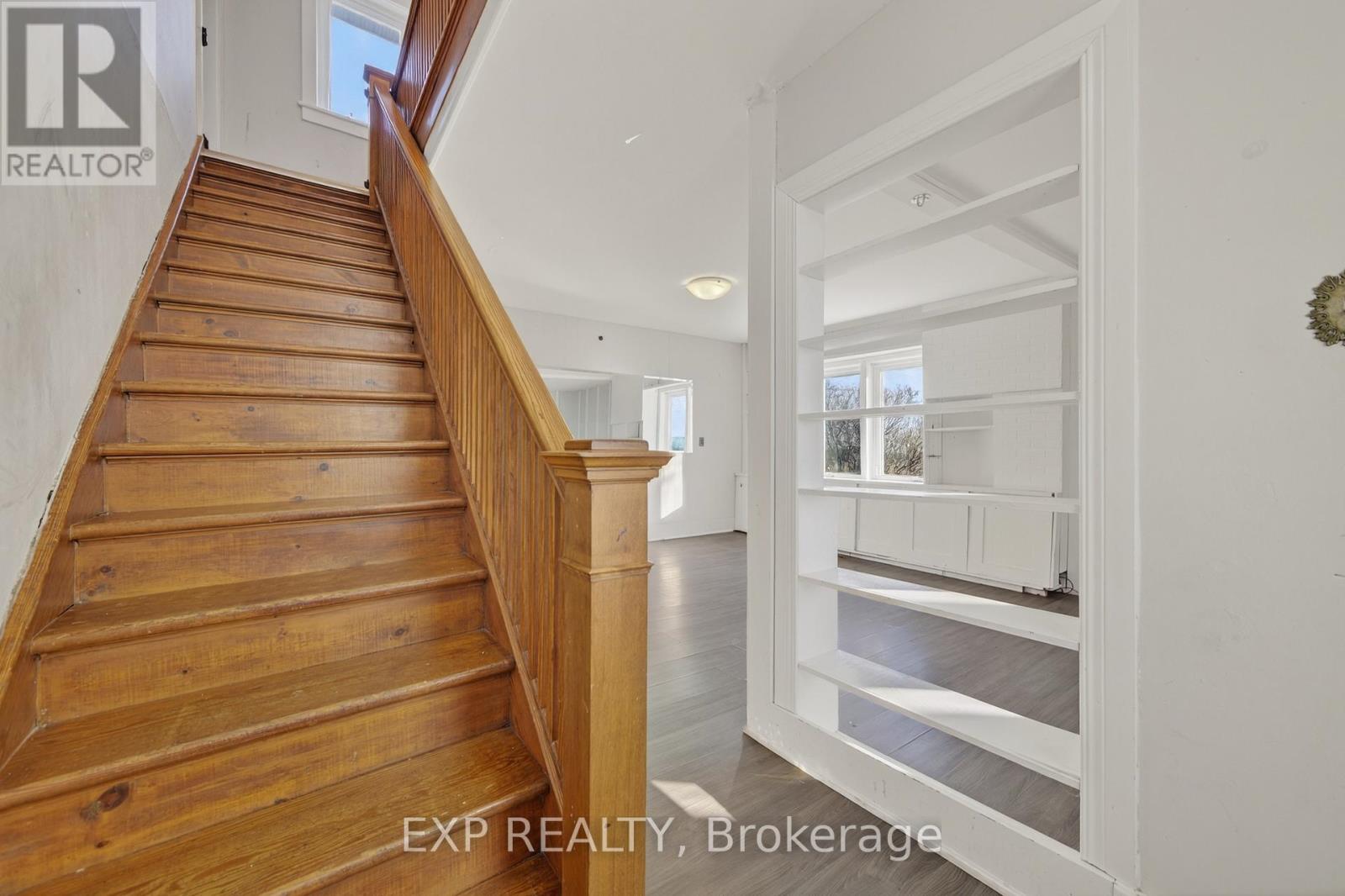 8184 26 Highway, Clearview, Ontario  L0M 1S0 - Photo 31 - S12578082