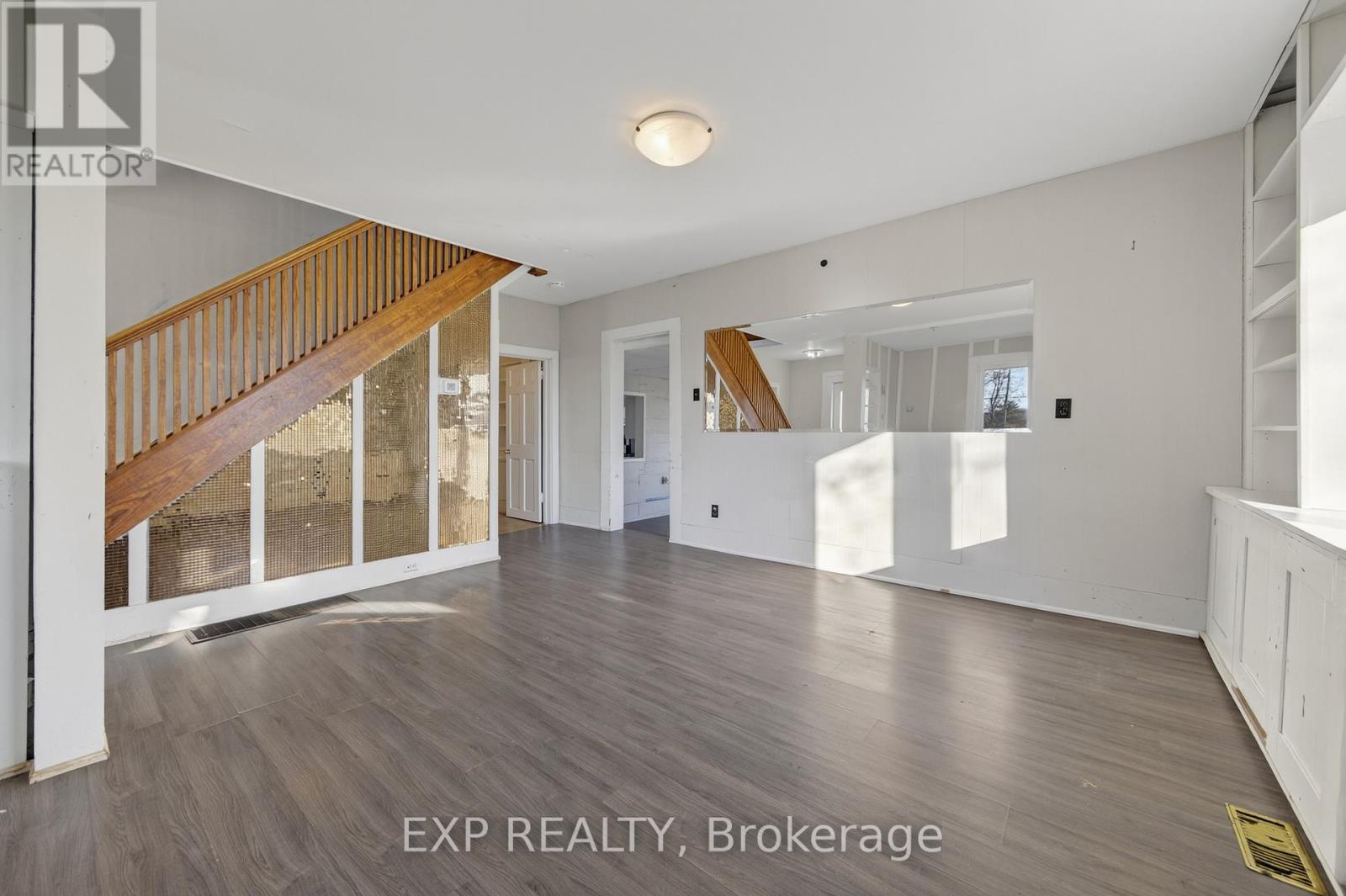 8184 26 Highway, Clearview, Ontario  L0M 1S0 - Photo 36 - S12578082