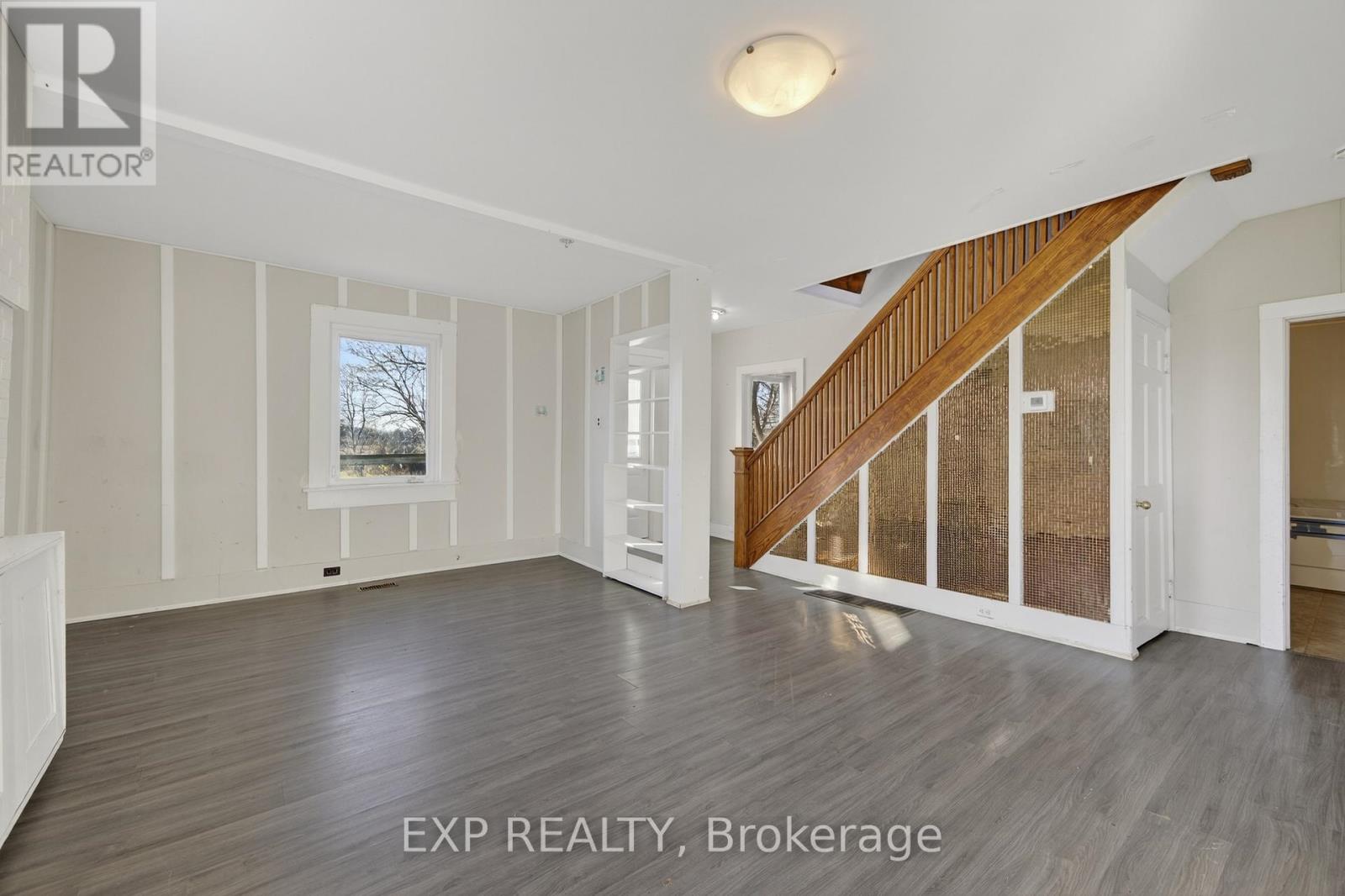 8184 26 Highway, Clearview, Ontario  L0M 1S0 - Photo 37 - S12578082