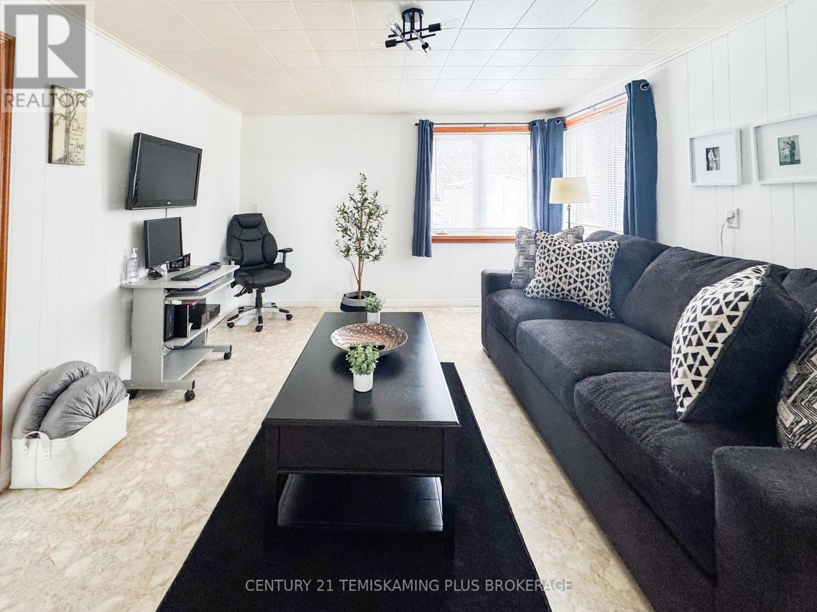 371 Russell Street, Temiskaming Shores, Ontario P0J 1K0 - Photo 11 - T12578394