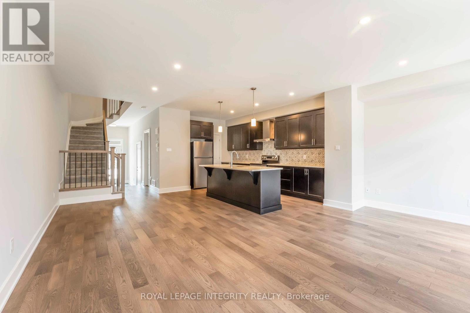 1166 Cope Drive, Ottawa, Ontario  K2S 3C4 - Photo 11 - X12578222