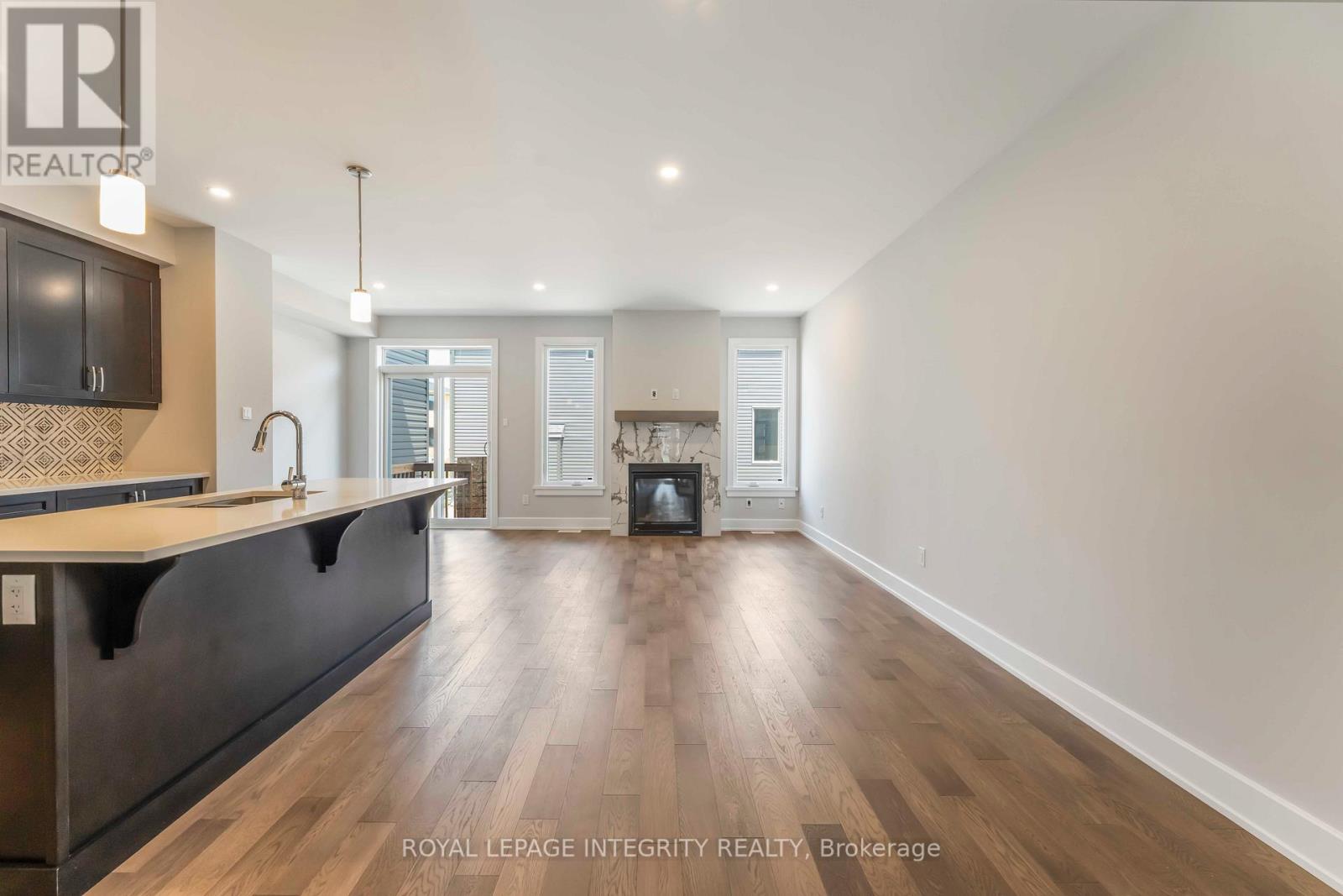 1166 Cope Drive, Ottawa, Ontario  K2S 3C4 - Photo 5 - X12578222