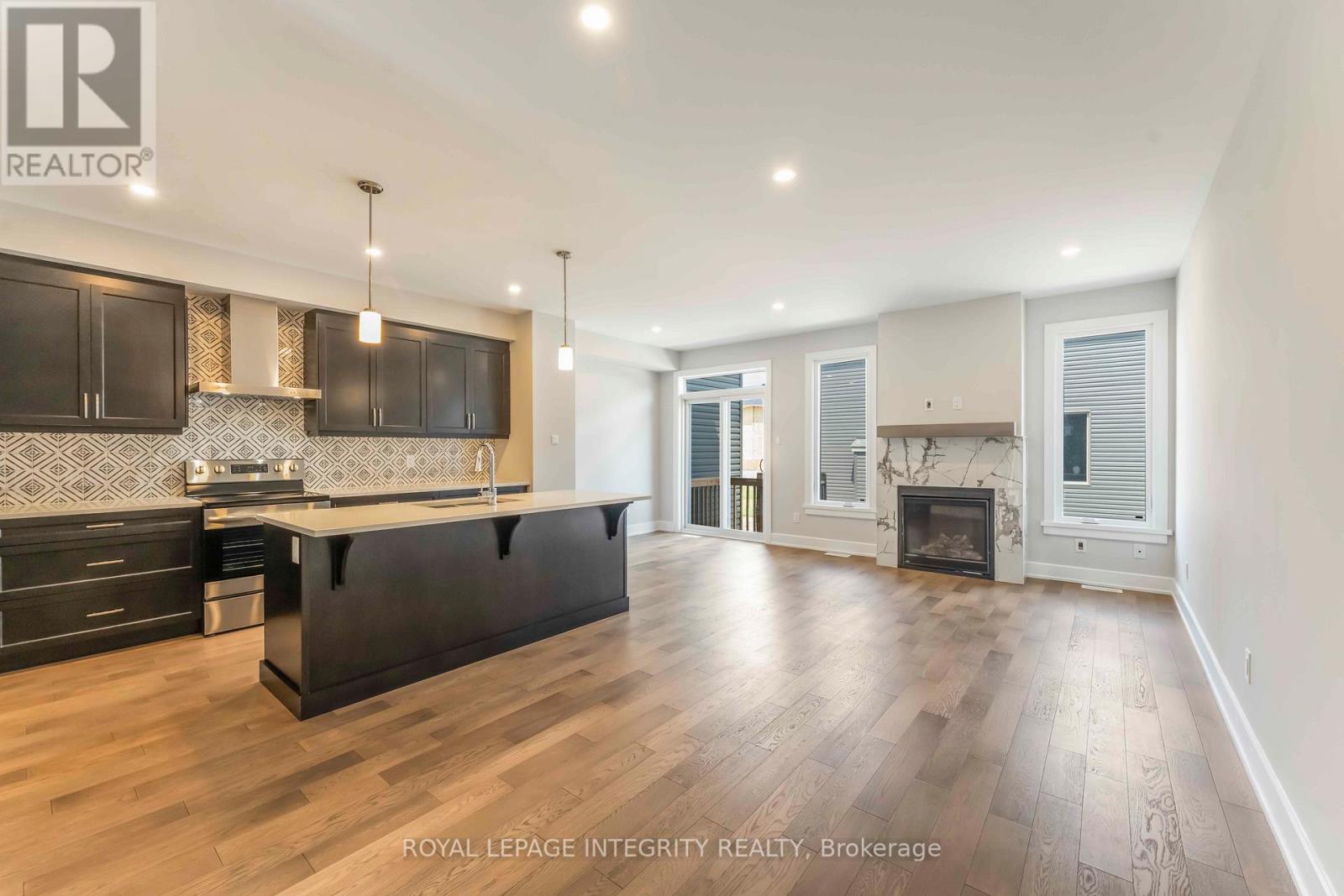 1166 Cope Drive, Ottawa, Ontario  K2S 3C4 - Photo 7 - X12578222