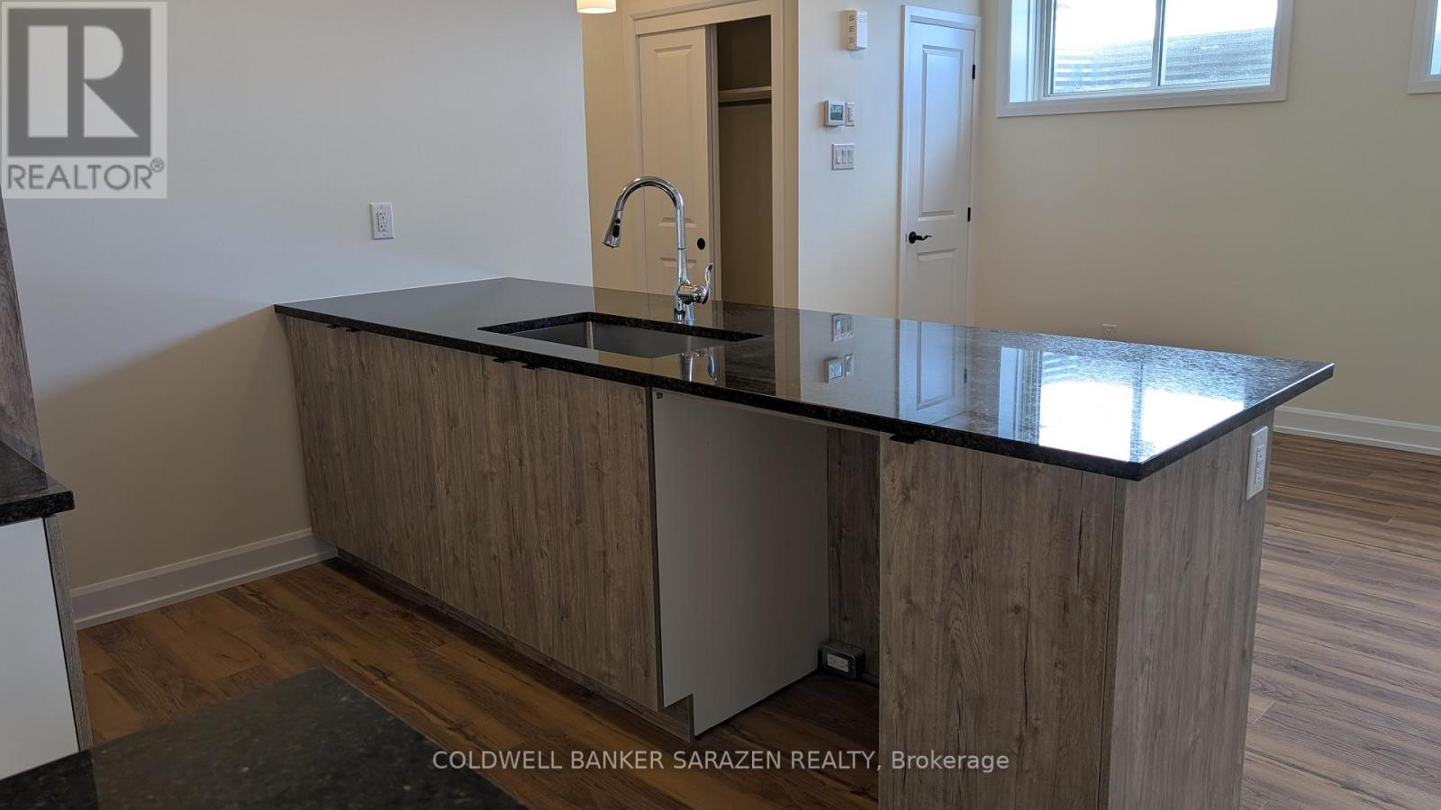 238-B Ginebik Way, Ottawa, Ontario  K1X 0H5 - Photo 13 - X12578398