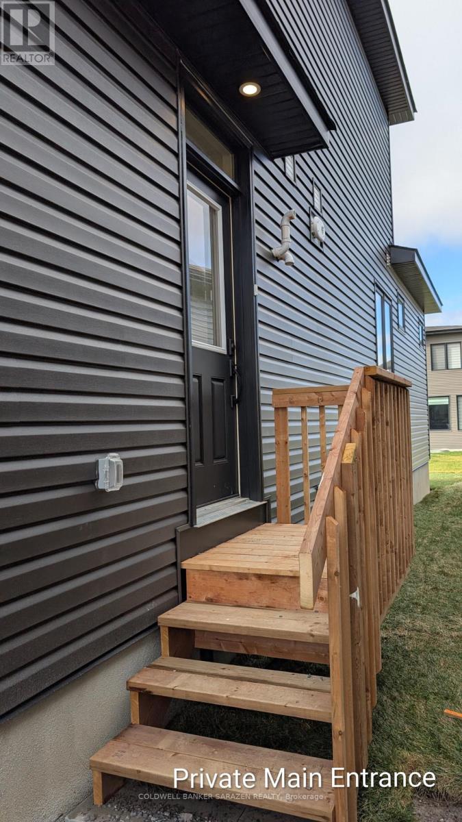 238-B Ginebik Way, Ottawa, Ontario  K1X 0H5 - Photo 3 - X12578398