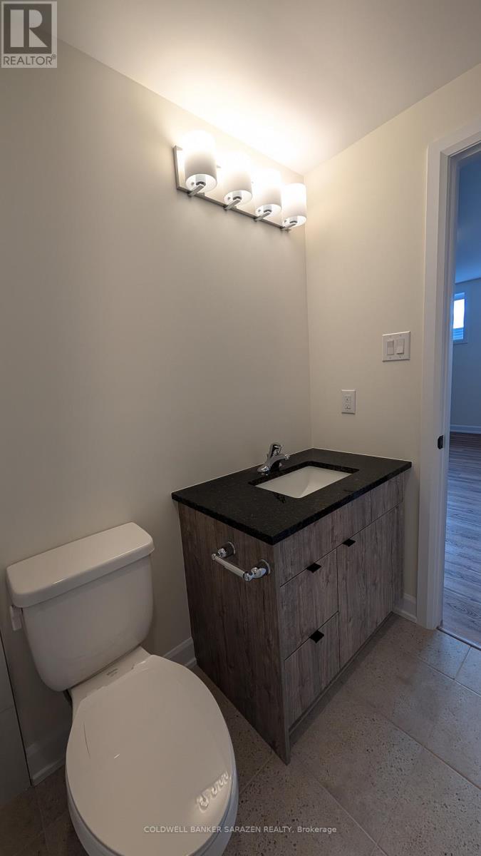 238-B Ginebik Way, Ottawa, Ontario  K1X 0H5 - Photo 8 - X12578398