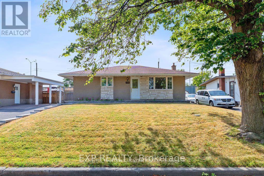 2536 Roman Avenue, Ottawa, Ontario  K2B 7X9 - Photo 2 - X12578412