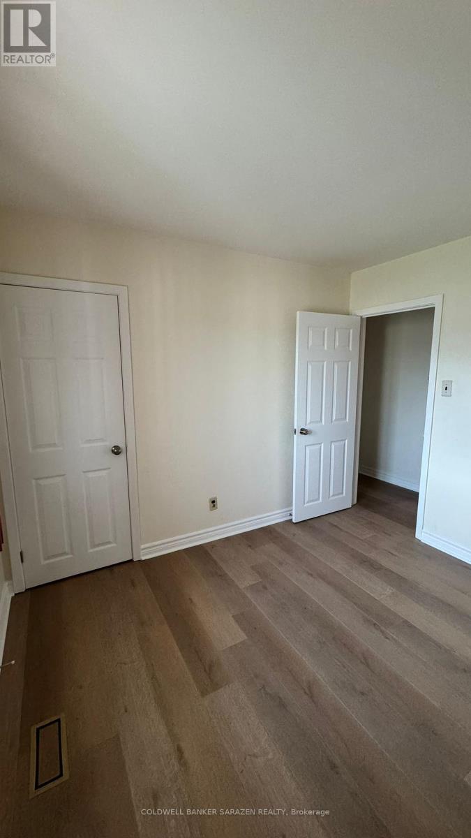 2536 Roman Avenue, Ottawa, Ontario  K2B 7X9 - Photo 9 - X12578412