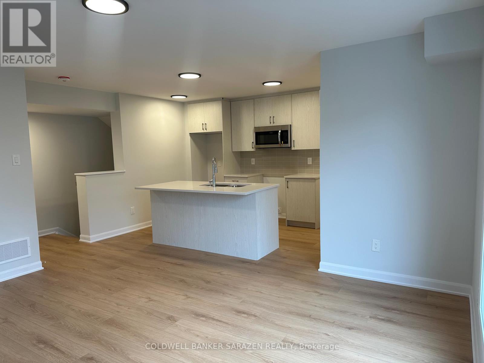 #9 - 701 Glenroy Gilbert Drive, Ottawa, Ontario  K2J 5R6 - Photo 7 - X12578424