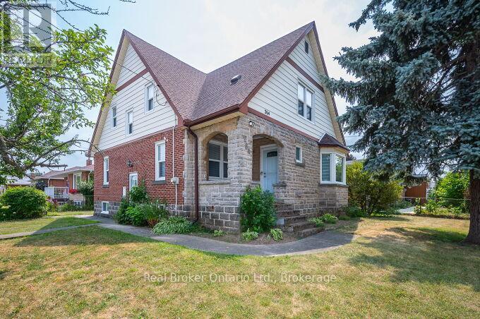 264 Grays Road, Hamilton, Ontario  L8E 1V1 - Photo 2 - X12578212