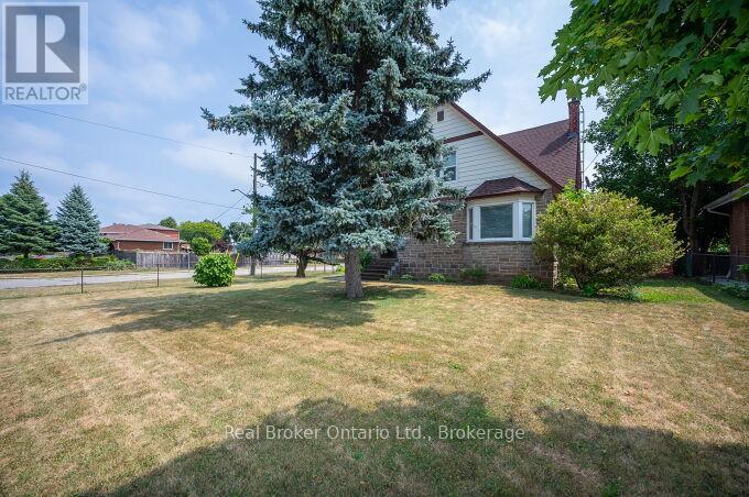 264 Grays Road, Hamilton, Ontario  L8E 1V1 - Photo 3 - X12578212