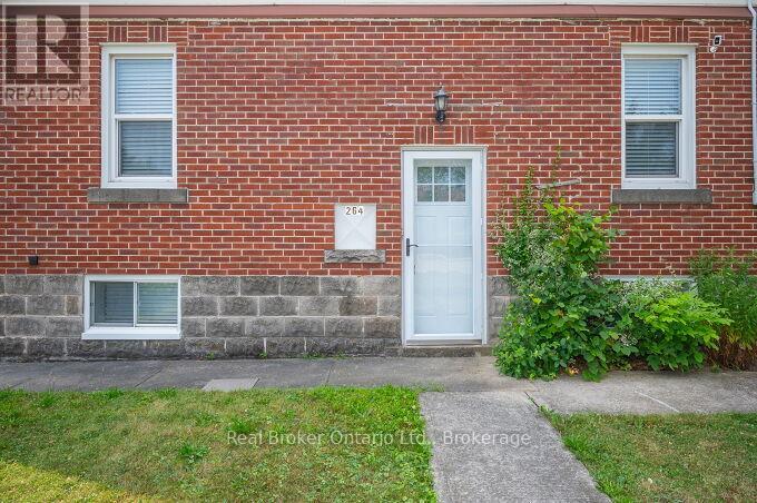 264 Grays Road, Hamilton, Ontario  L8E 1V1 - Photo 6 - X12578212