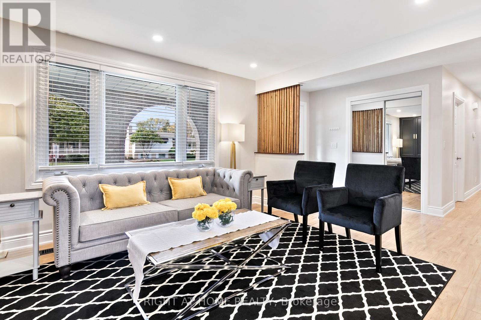 94 States Avenue, Amherstburg, Ontario  N9V 3M3 - Photo 5 - X12472841