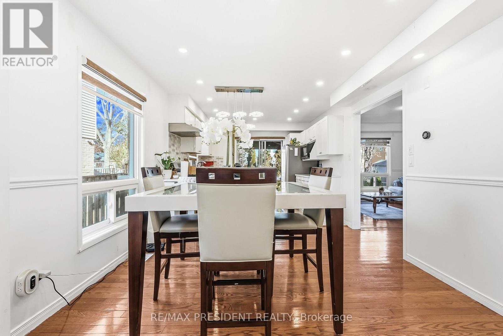 6593 Edenwood Drive, Mississauga, Ontario  L5N 3E9 - Photo 12 - W12578094