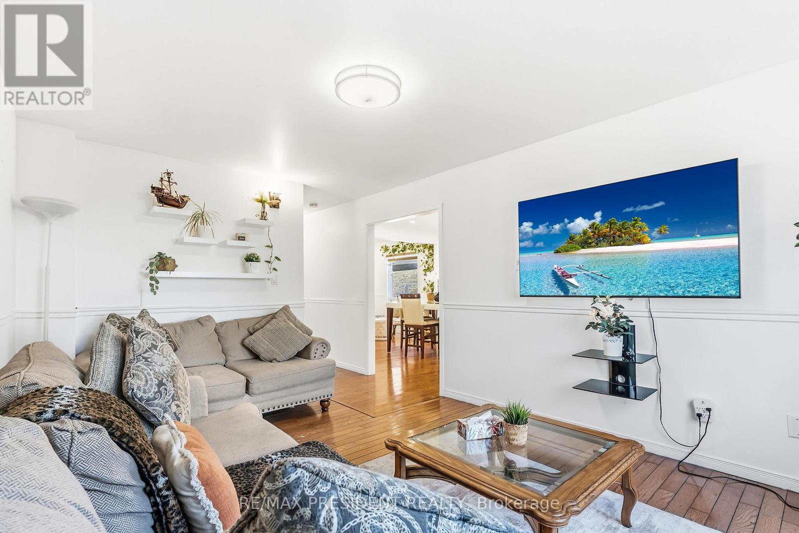 6593 Edenwood Drive, Mississauga, Ontario  L5N 3E9 - Photo 19 - W12578094