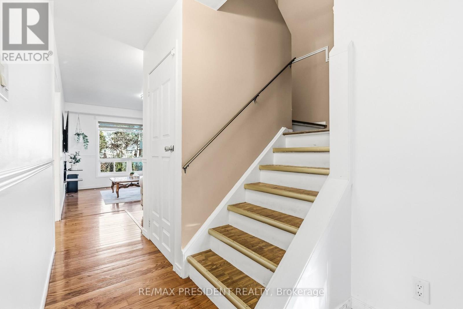 6593 Edenwood Drive, Mississauga, Ontario  L5N 3E9 - Photo 21 - W12578094