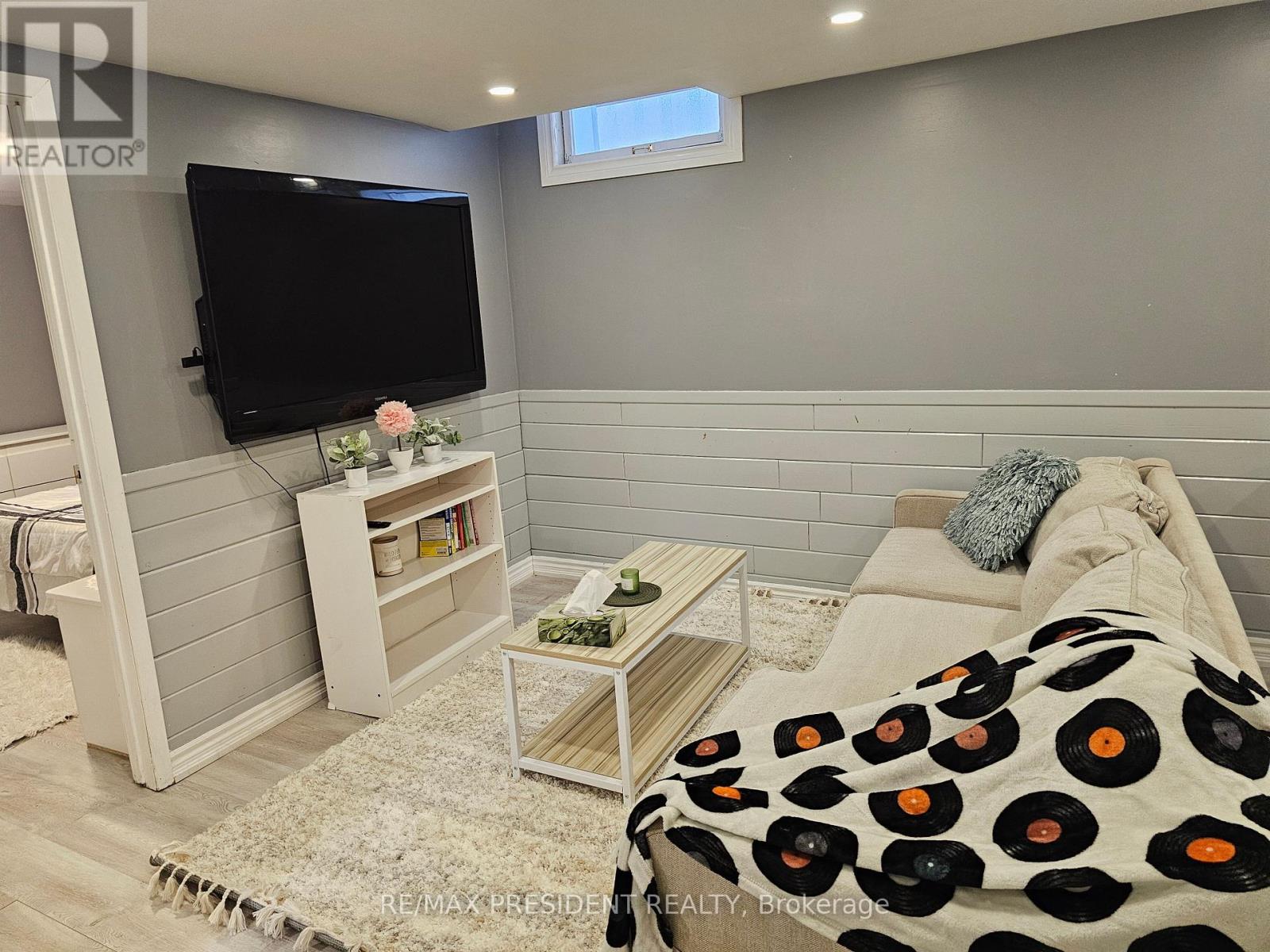 6593 Edenwood Drive, Mississauga, Ontario  L5N 3E9 - Photo 36 - W12578094