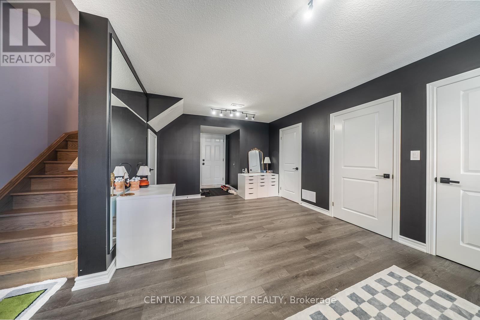 132 - 445 Ontario Street S, Milton, Ontario  L9T 9K5 - Photo 34 - W12578108