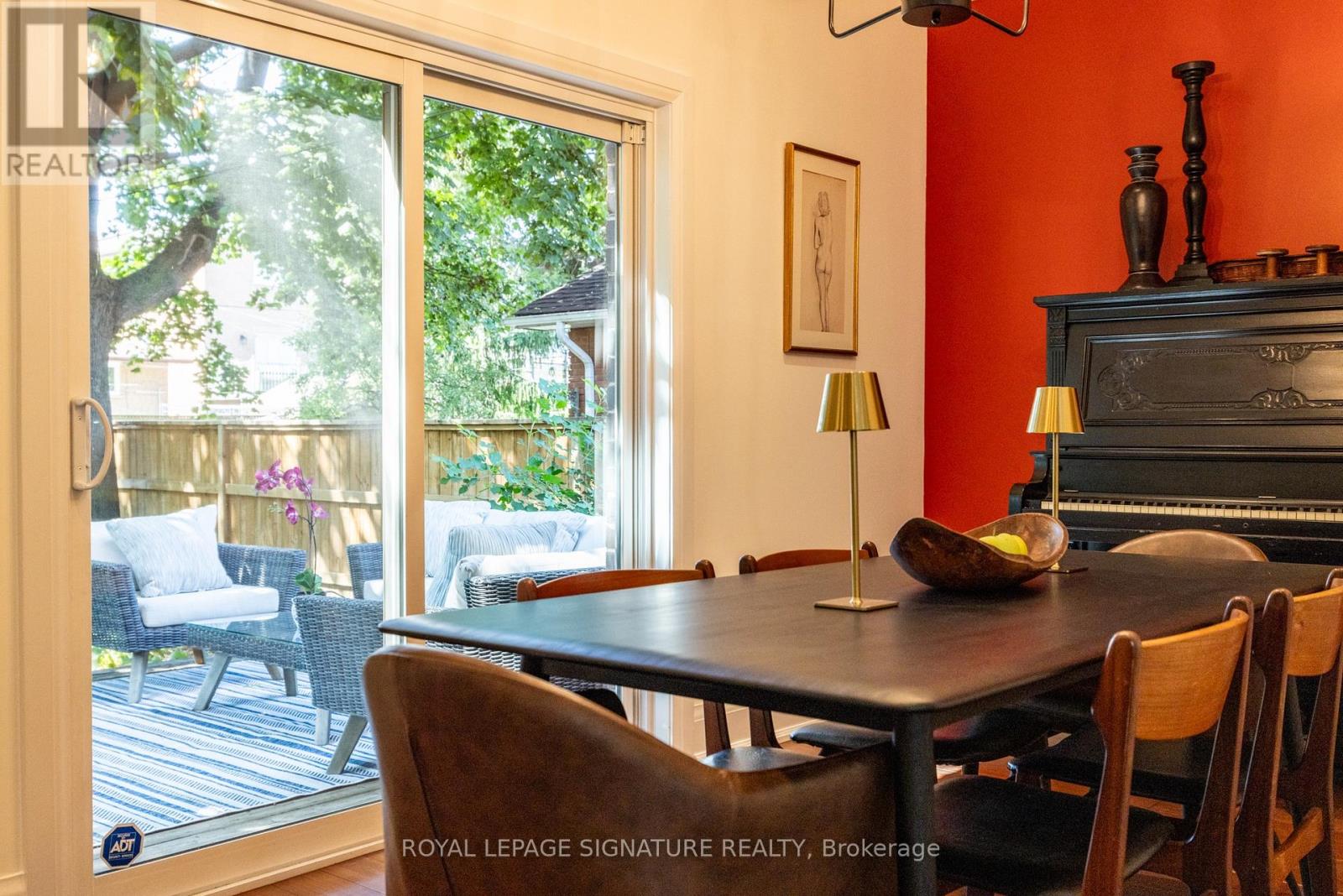 116 Milton Street, Toronto, Ontario  M8Y 2Y3 - Photo 12 - W12578128