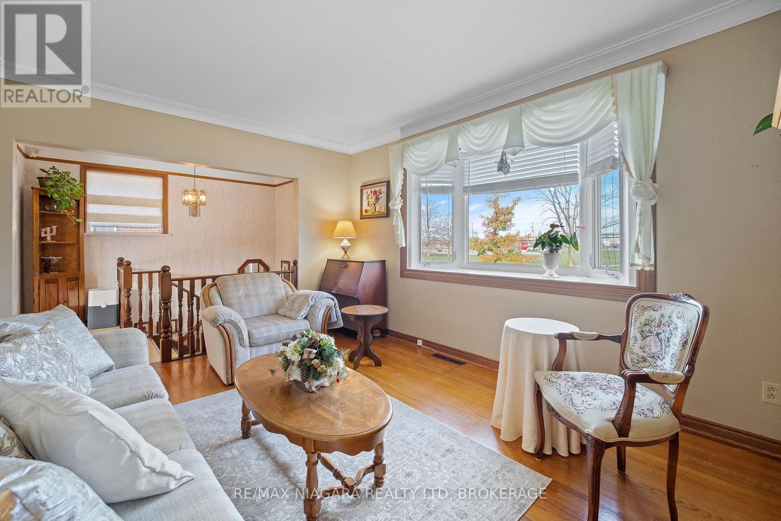 9 Mcphail Crescent, St. Catharines (E. Chester), Ontario  L2P 3G3 - Photo 10 - X12578304