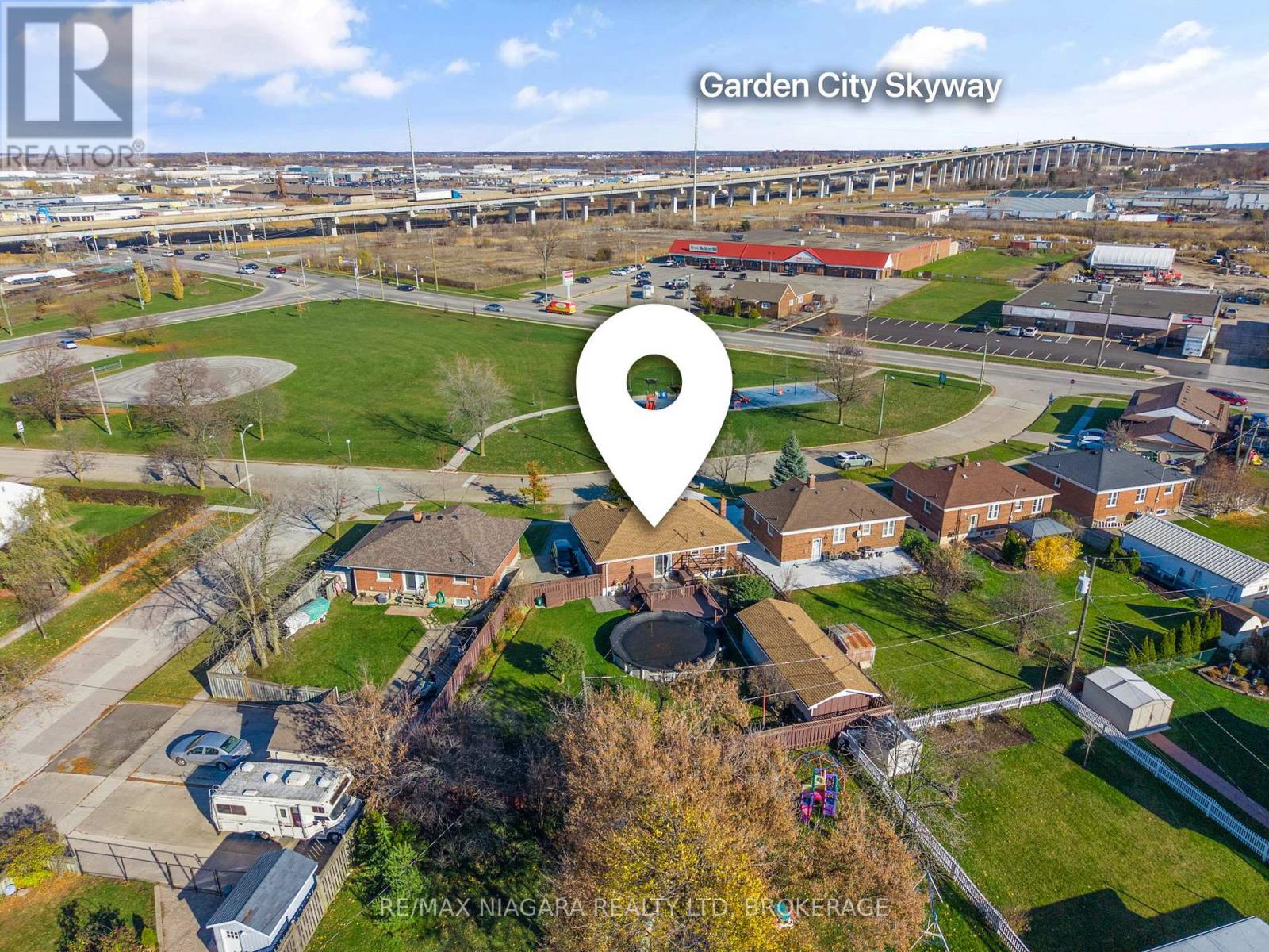 9 Mcphail Crescent, St. Catharines (E. Chester), Ontario  L2P 3G3 - Photo 3 - X12578304