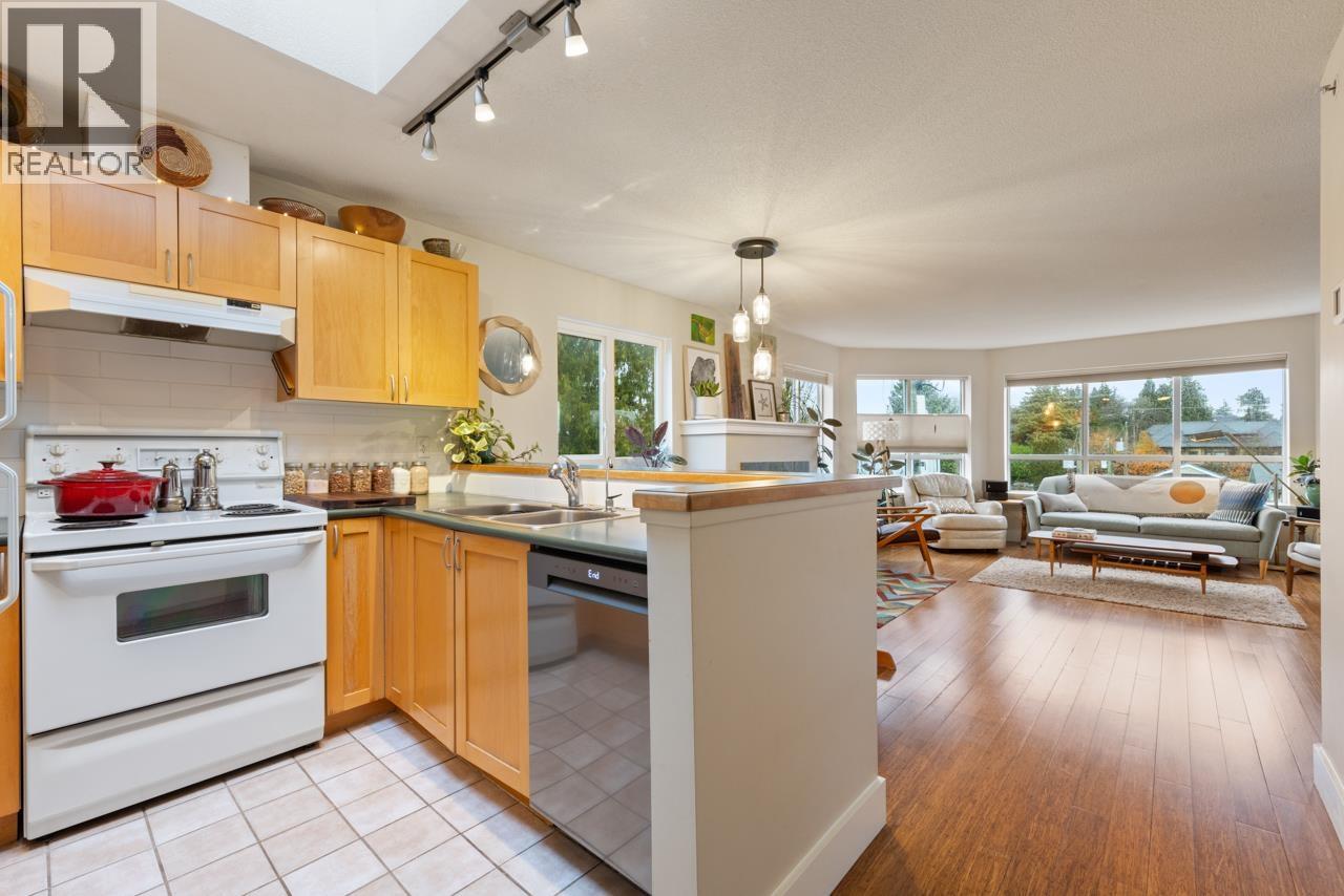 317 1707 Charles Street, Vancouver, British Columbia  V5L 2T6 - Photo 10 - R3070209