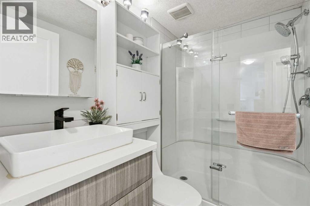 36 Riverview Drive, Cochrane, Alberta  T4C 1K1 - Photo 21 - A2271323