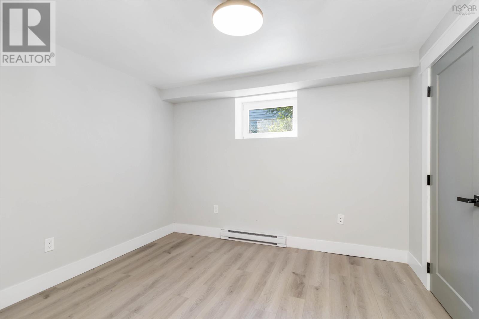 2795 Joseph Howe Drive, Halifax, Nova Scotia  B3L 4G8 - Photo 36 - 202528565