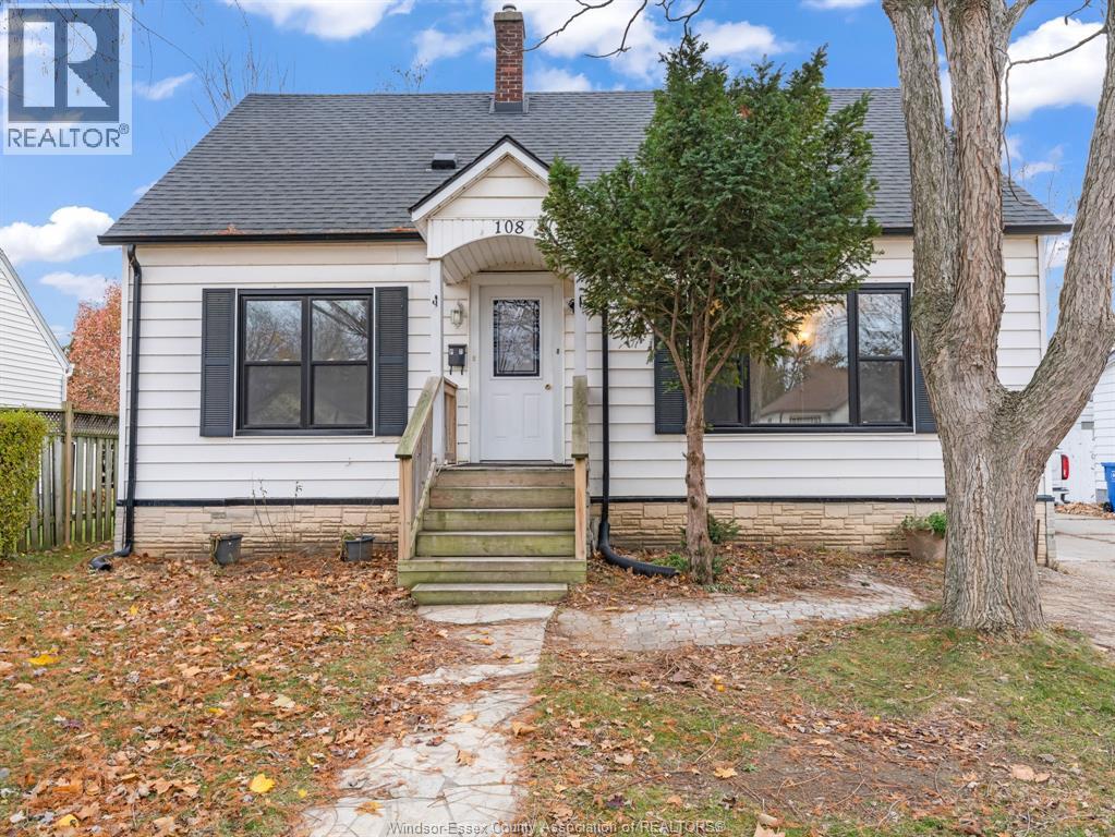 MLS# 25030644: 108 Marlborough STREET East, Leamington, Canada