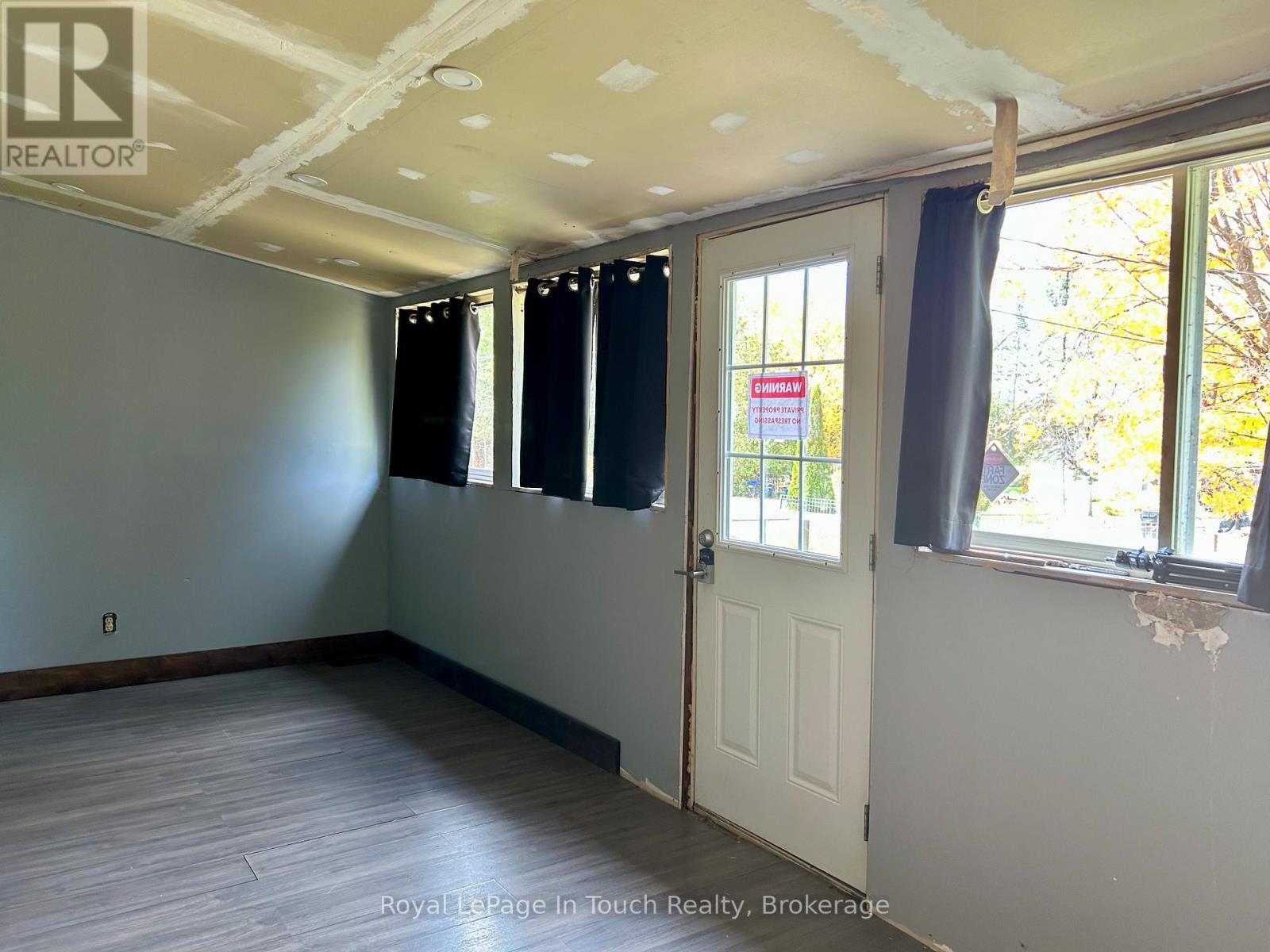 77 King Road, Tay, Ontario  L0K 2C0 - Photo 8 - S12578276