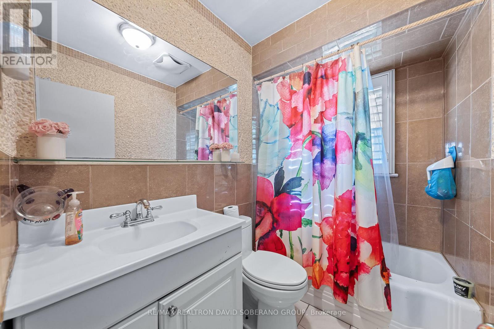 17 Wigan Crescent, Toronto, Ontario  M3H 3A3 - Photo 9 - C12577042