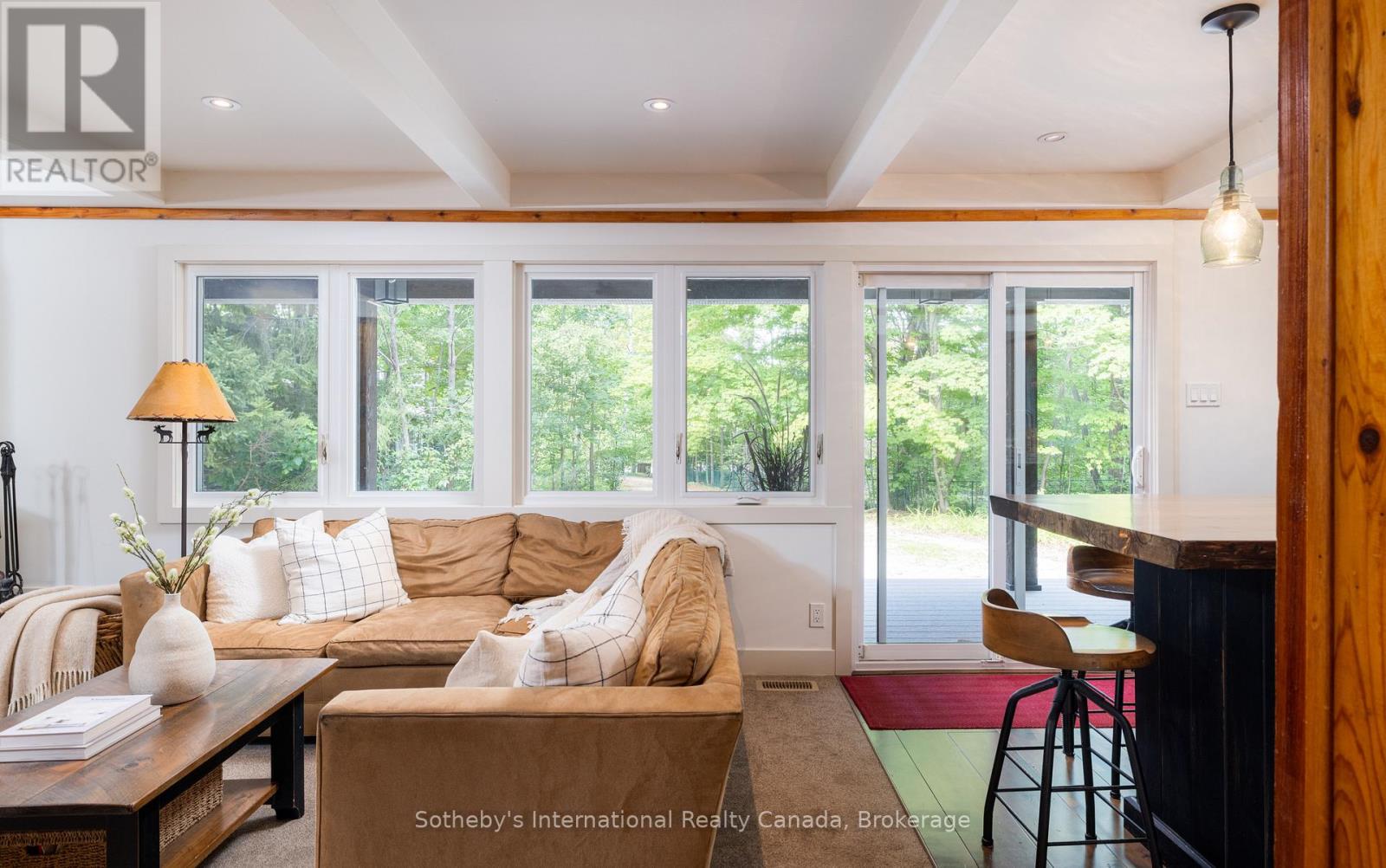 131 Kitzbuhl Crescent, Blue Mountains, Ontario  L9Y 0S5 - Photo 10 - X12578268