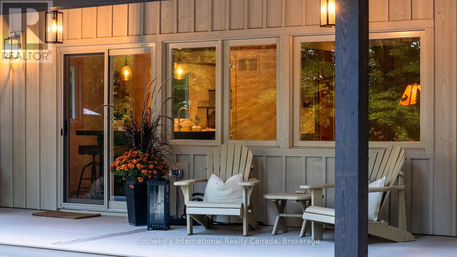 131 Kitzbuhl Crescent, Blue Mountains, Ontario  L9Y 0S5 - Photo 3 - X12578268